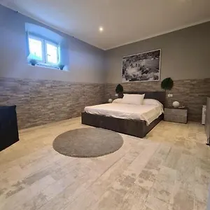 crystal-home.hotelitalianriviera.com/